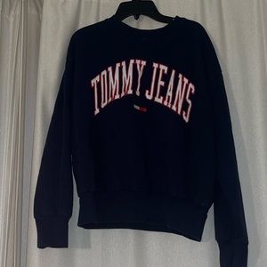 tommy jeans size small sweater